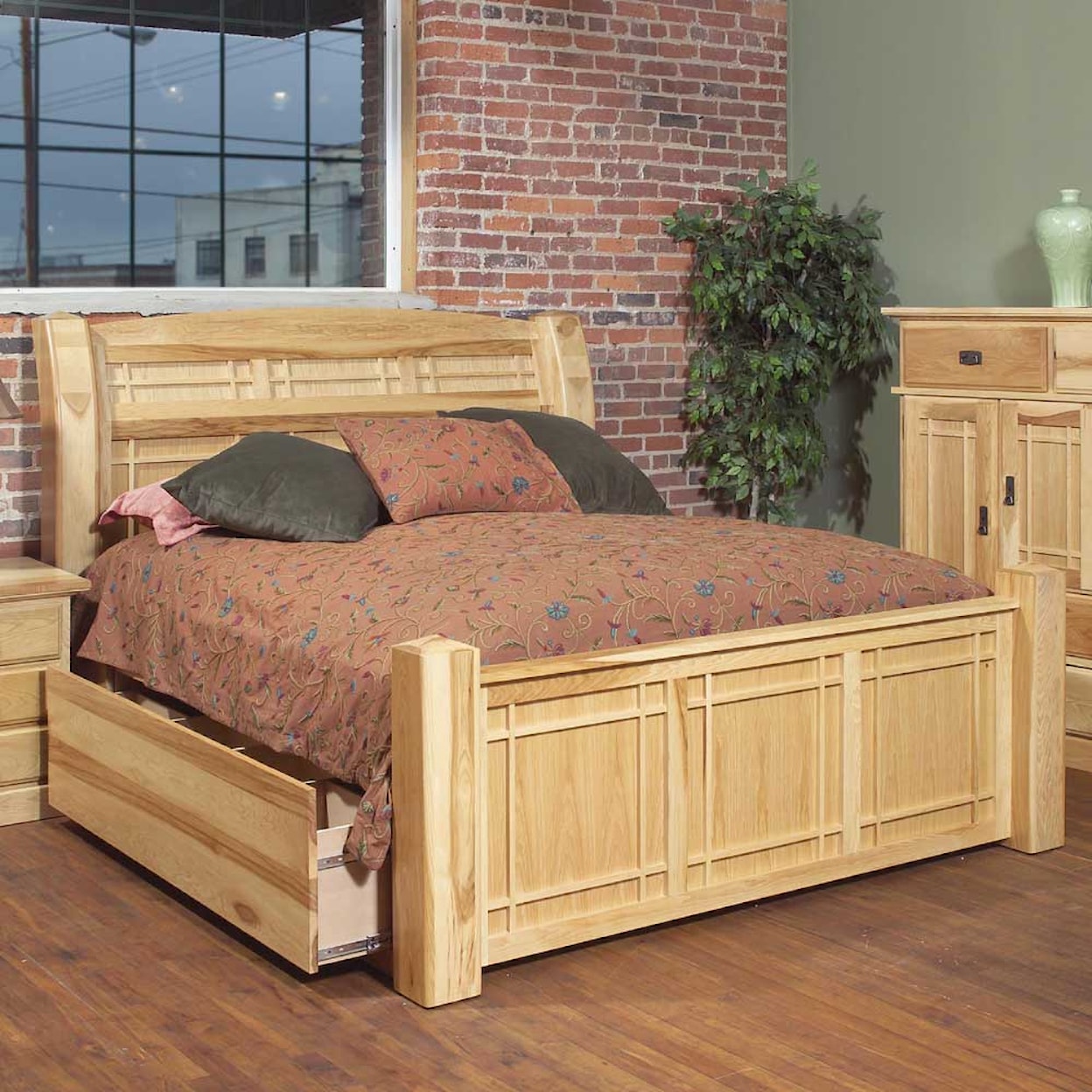 AAmerica Amish Highlands King Arch Panel Bed W/Storage Box