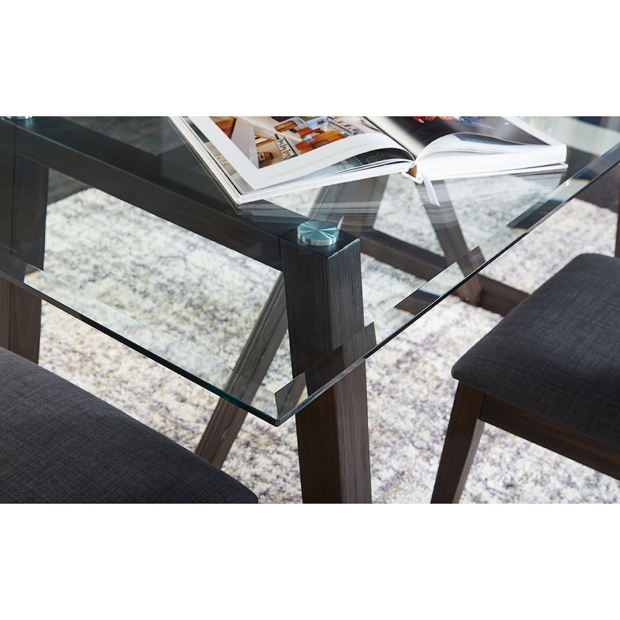 AAmerica Palm Canyon Dining Table