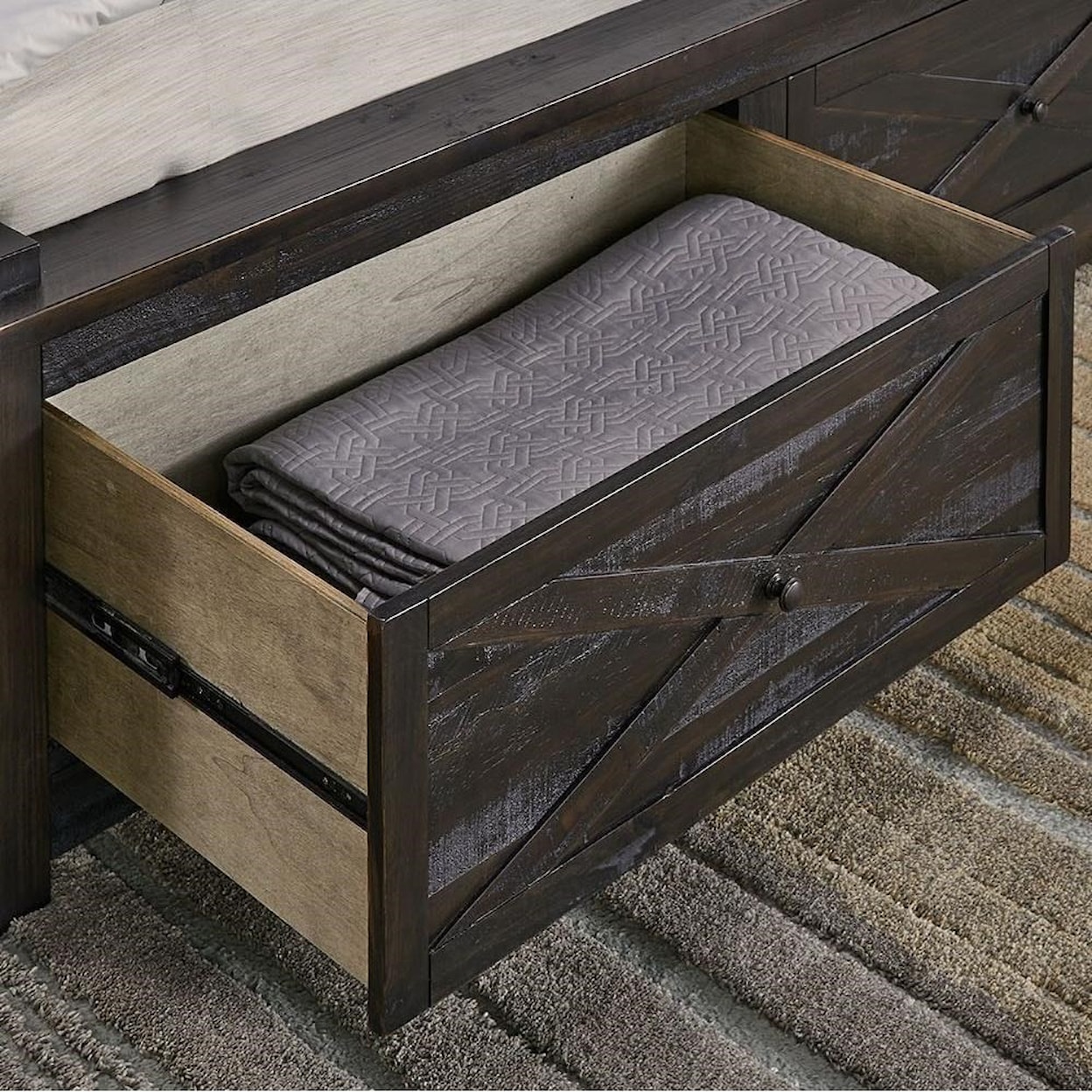 A-A Sun Valley King Bed with Footboard Bench