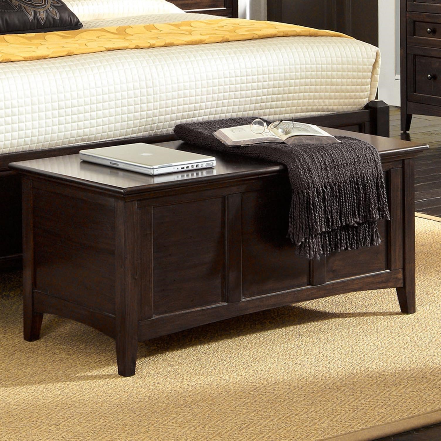 Storage trunk top for bedroom
