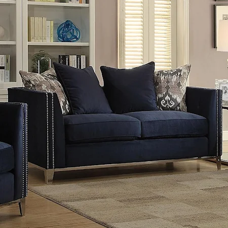 Loveseat w/4 Pillows