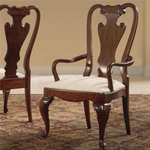 Traditional Splat Back Arm Chair