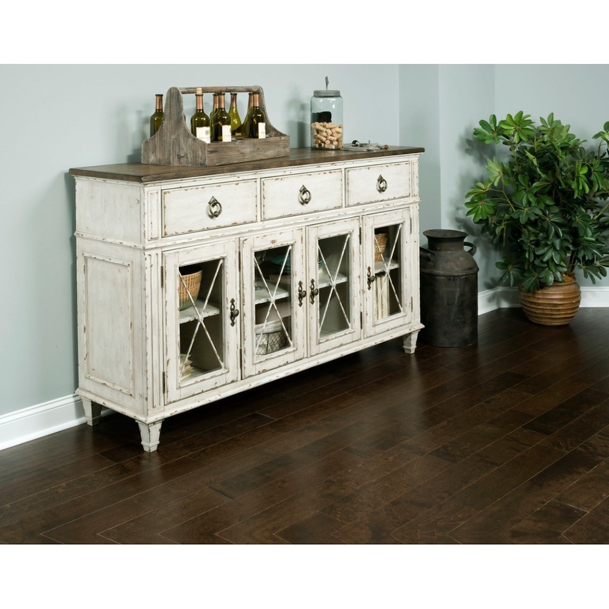 American Drew SOUTHBURY Sideboard With Adjustable Shelves