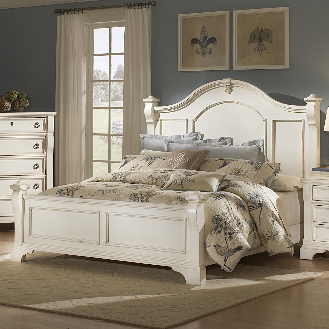 American Woodcrafters Heirloom Queen Poster Bed