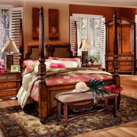 Queen Poster Bed