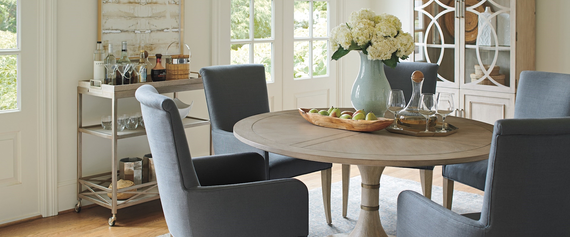 Casual Dining Room Group