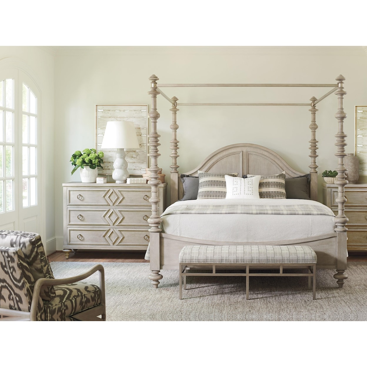 Barclay Butera Malibu Heathercliff Poster Bed Queen