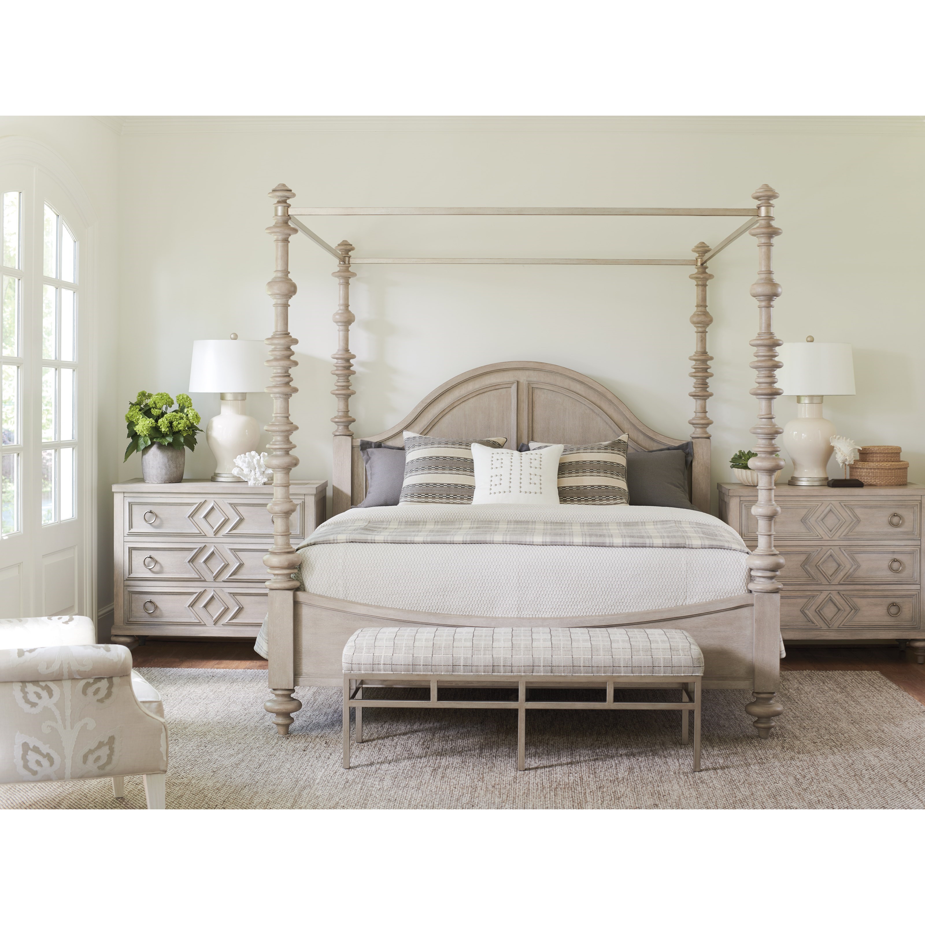 Barclay Butera Malibu Heathercliff Poster Bed King