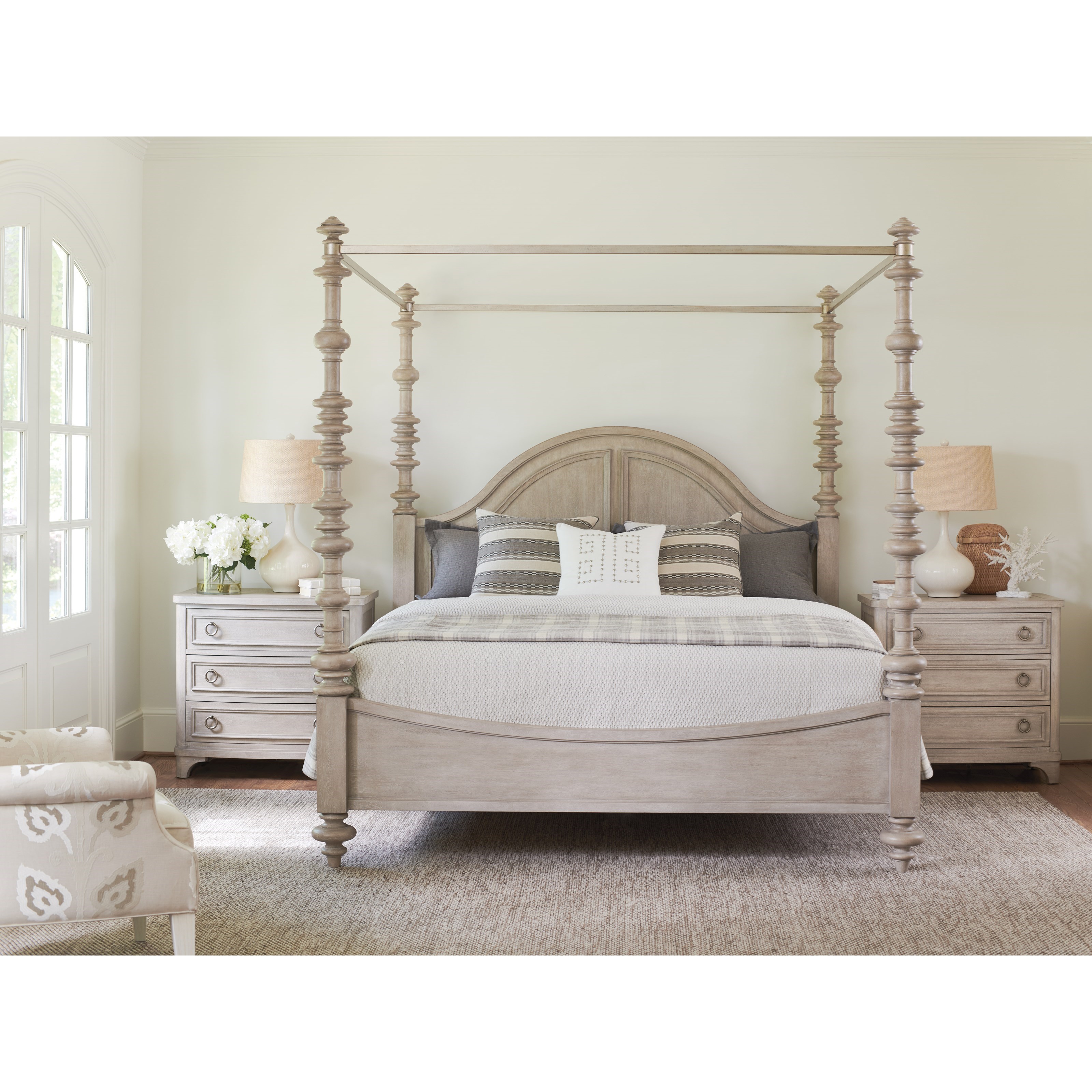 Barclay Butera Malibu Heathercliff Poster Bed King