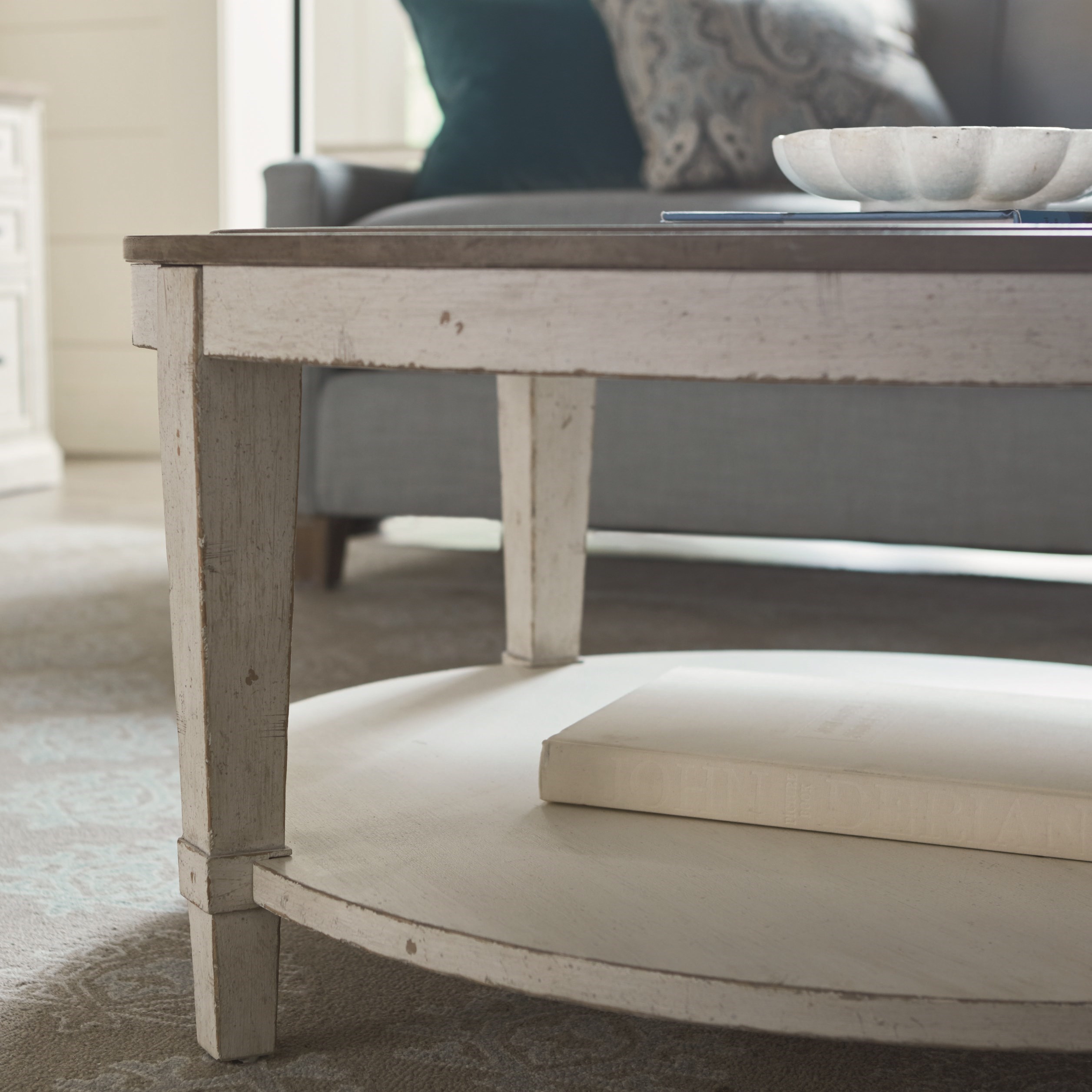 Round Cocktail Table