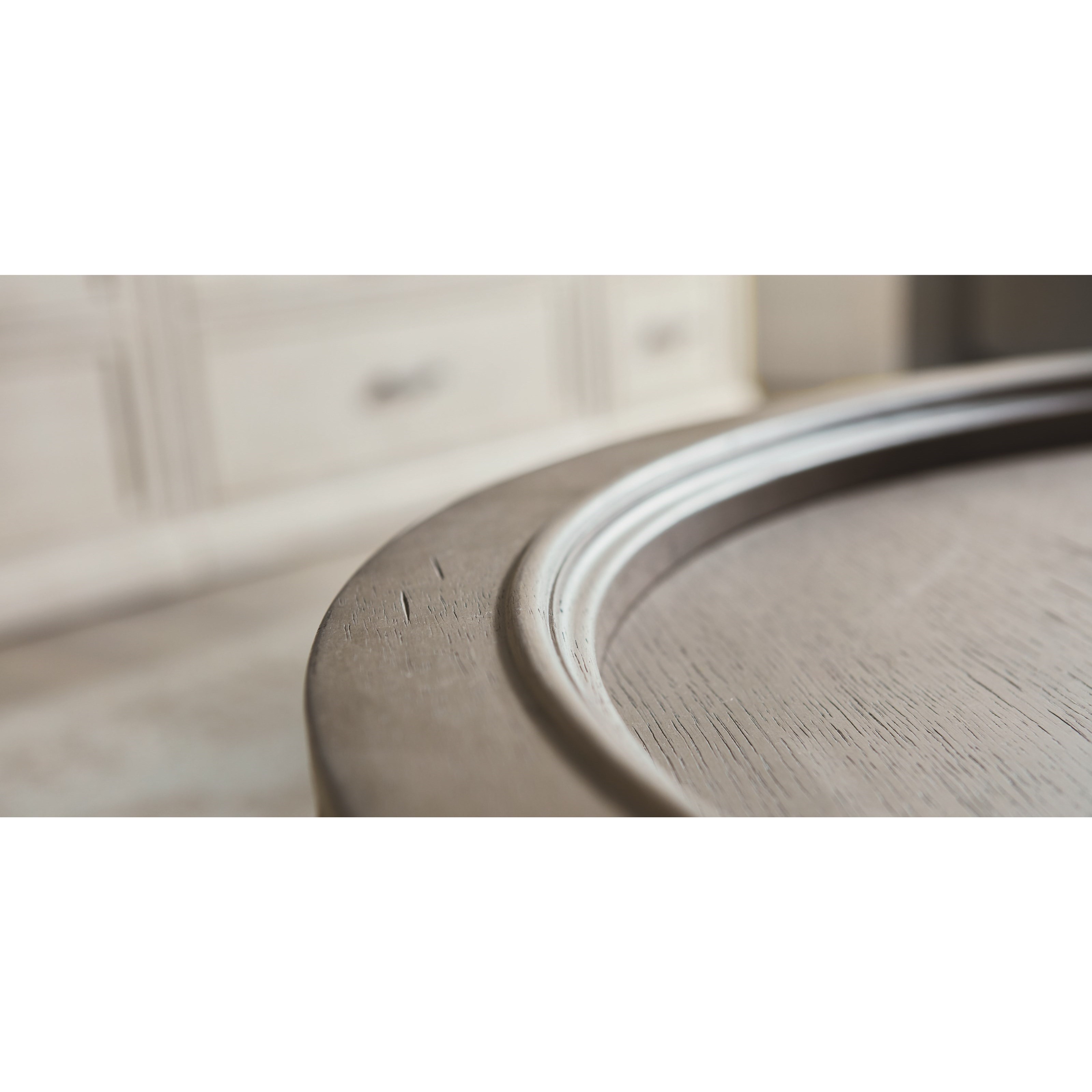 Round Cocktail Table