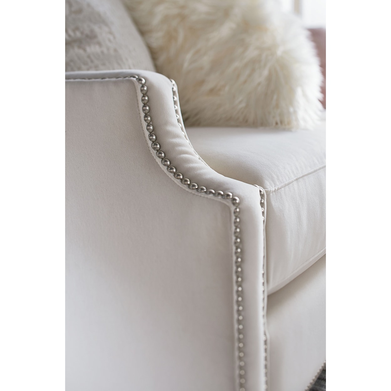 Bassett Custom Upholstery Customizable Classic Sofa