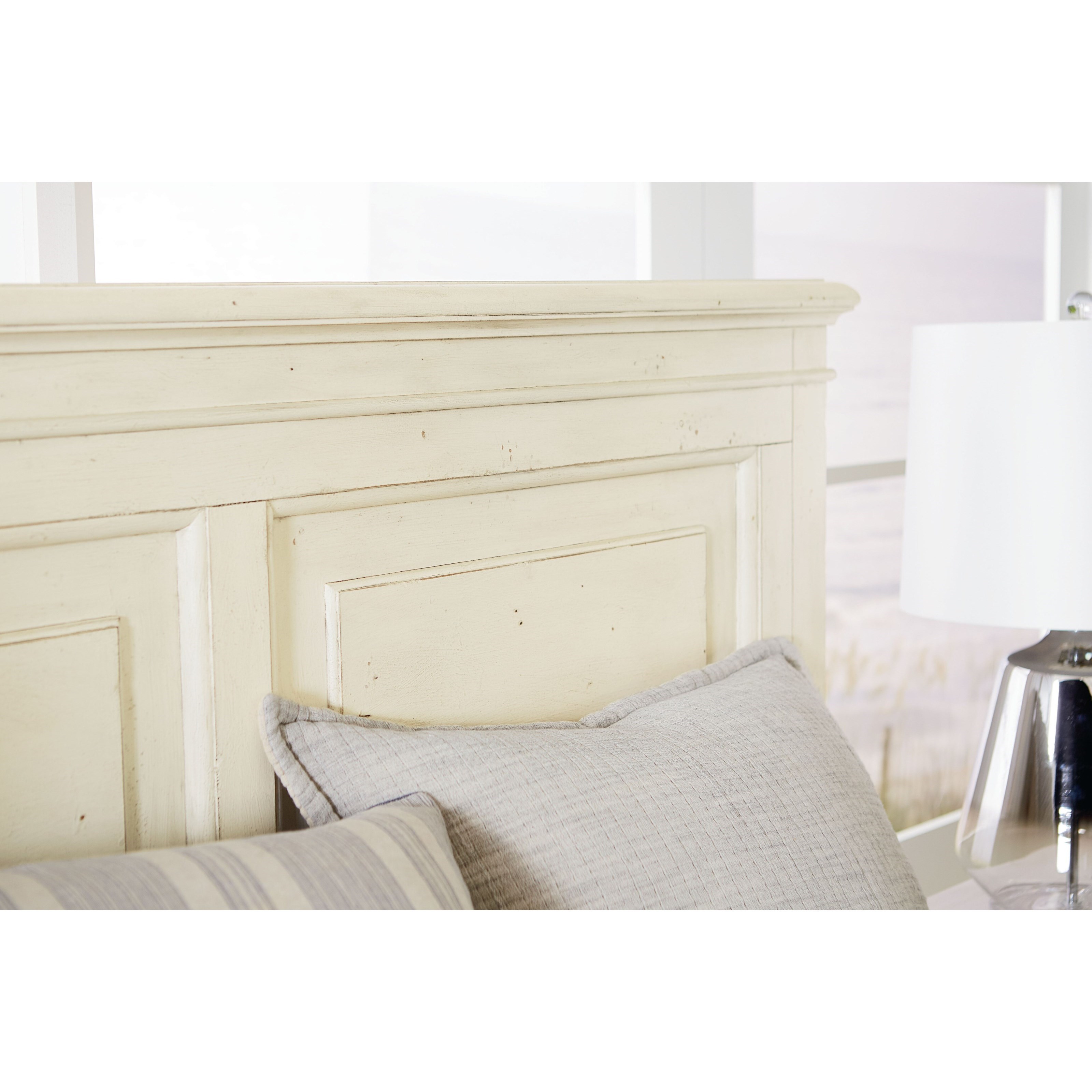 Bassett Mirror Shoreline Panel Bed - Thumbnail 2