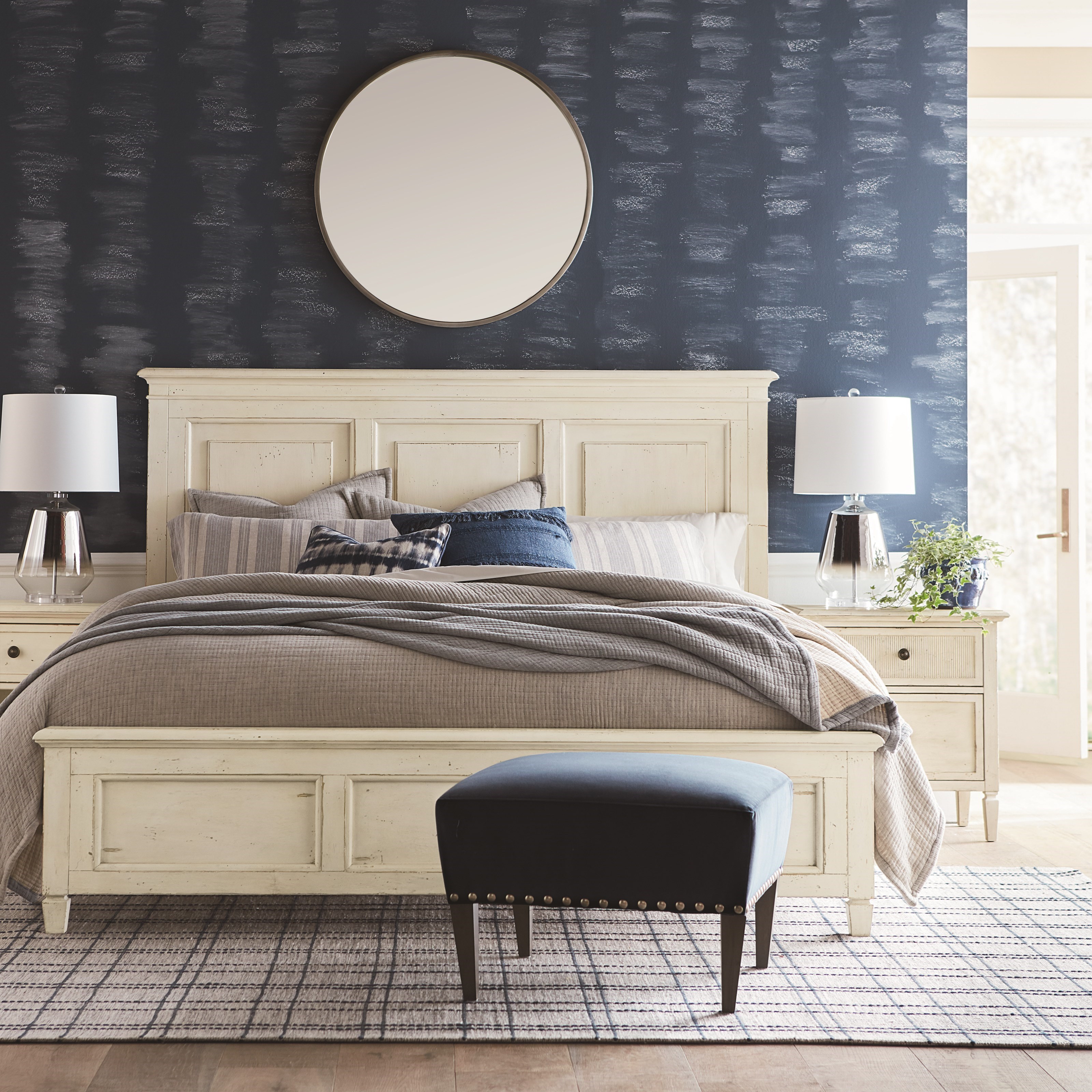 Bassett Mirror Shoreline Panel Bed