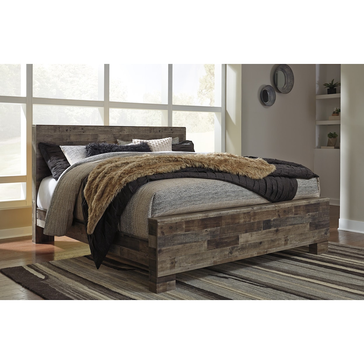 Benchcraft Derekson King Panel Bed