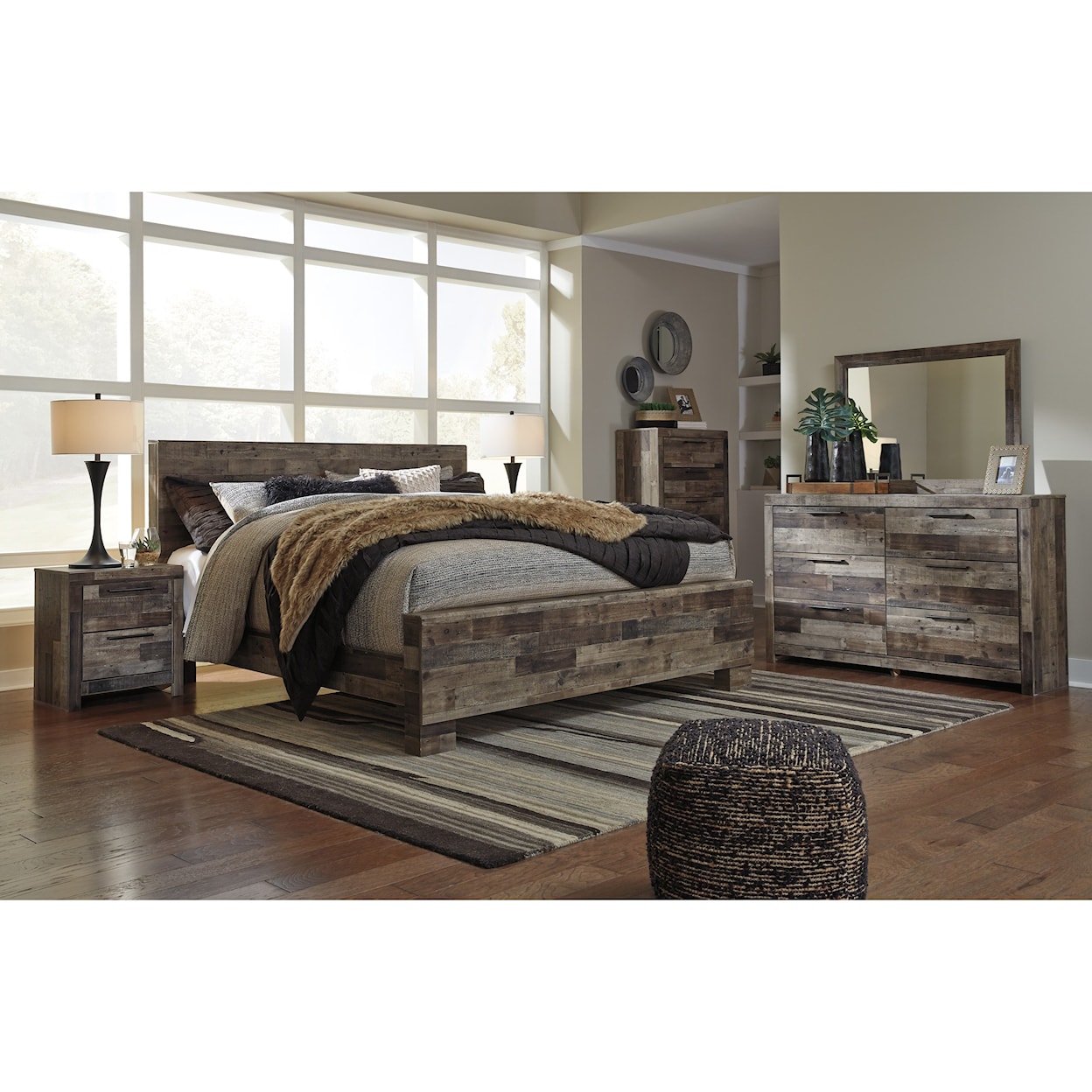 Ashley Furniture Benchcraft Derekson King Panel Bed