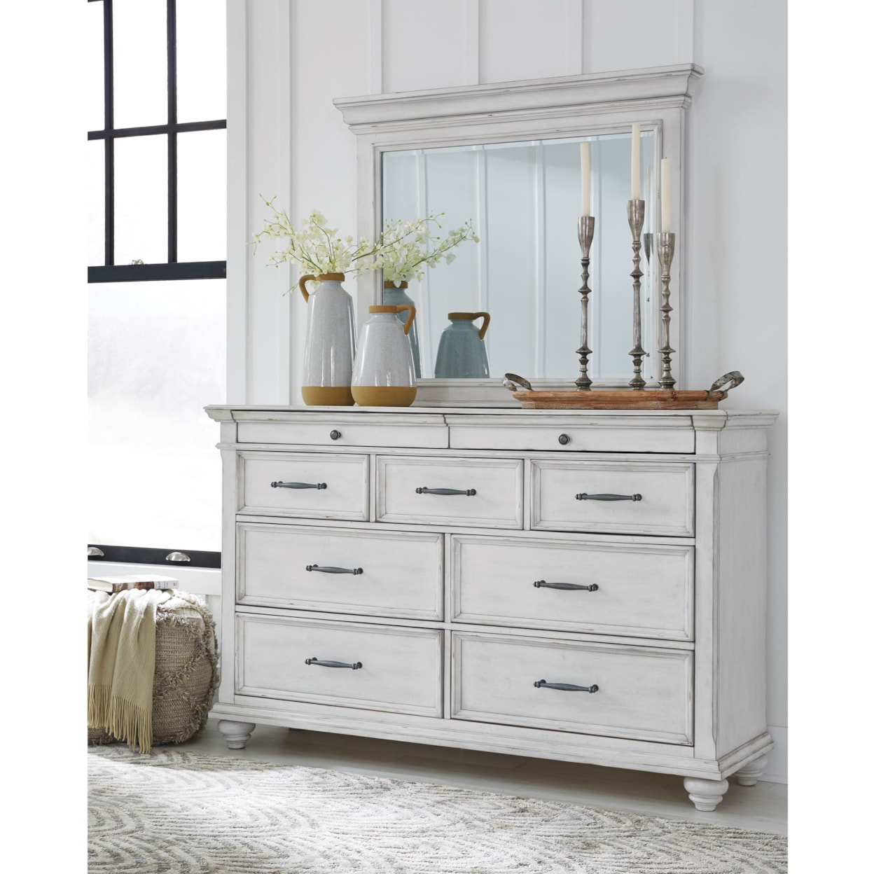 Ashley Kanwyn Dresser and Mirror Set