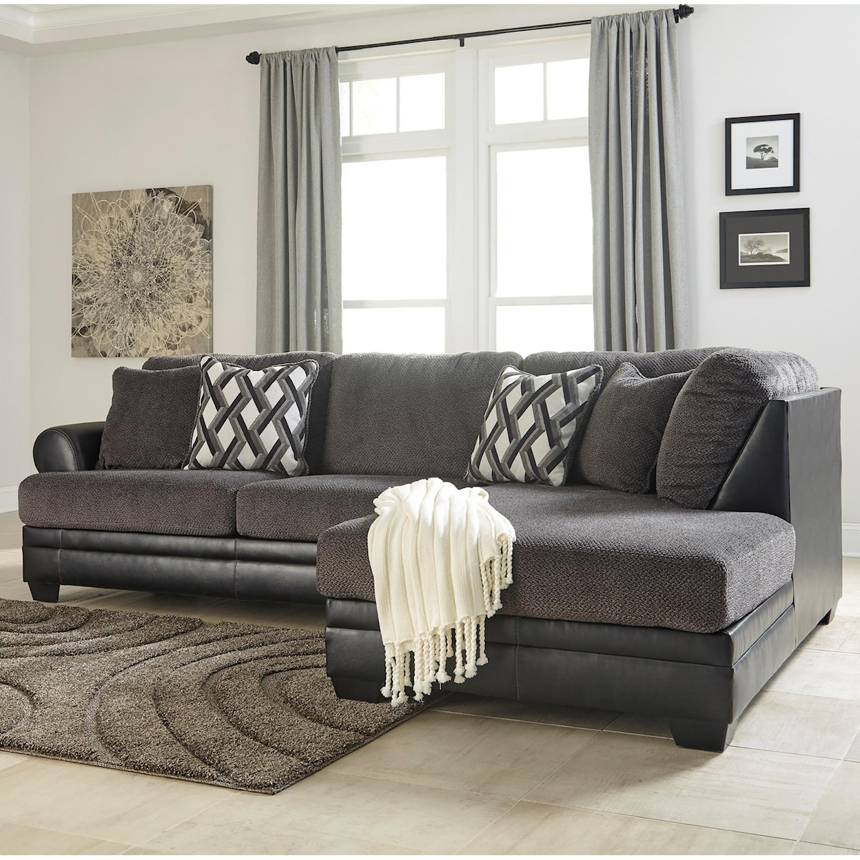 Benchcraft Kumasi 2-Piece Sectional with Right Chaise