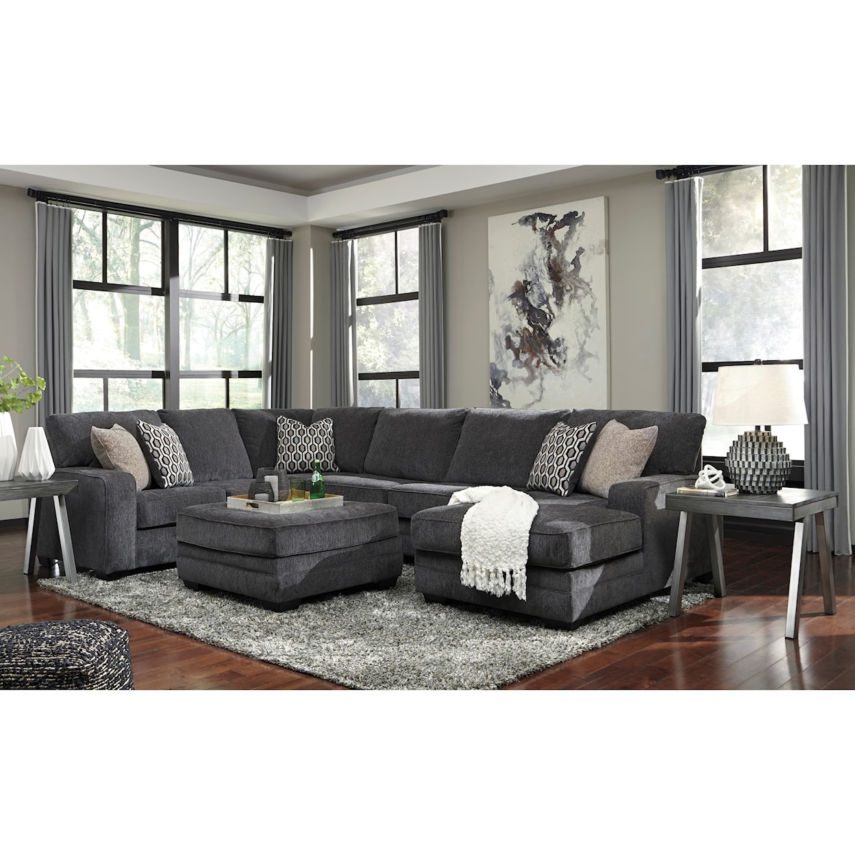 Ashley Furniture Benchcraft Tracling Stationary Living Room Group