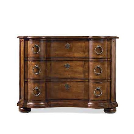 Three Drawer Bachelor's Chest