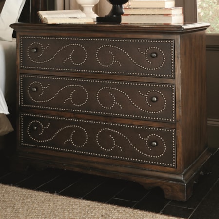 3 Drawer Bachelor's Chest with Nailhead Drawer Fronts
