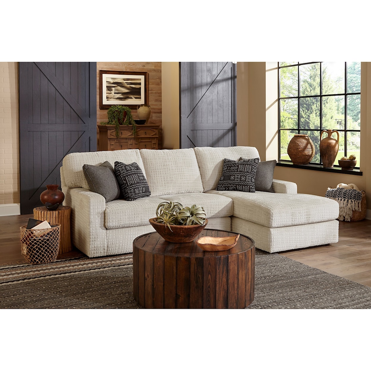 Best Home Furnishings Dovely 2 Piece Sectional Sofa w/ RAF Chaise