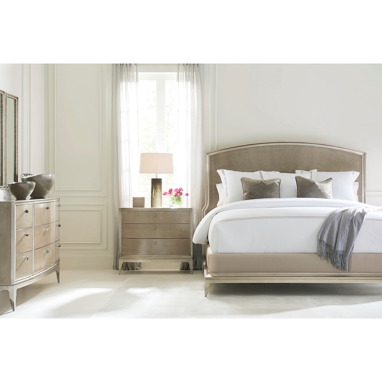 Caracole Caracole Classic Made to Shine Dresser