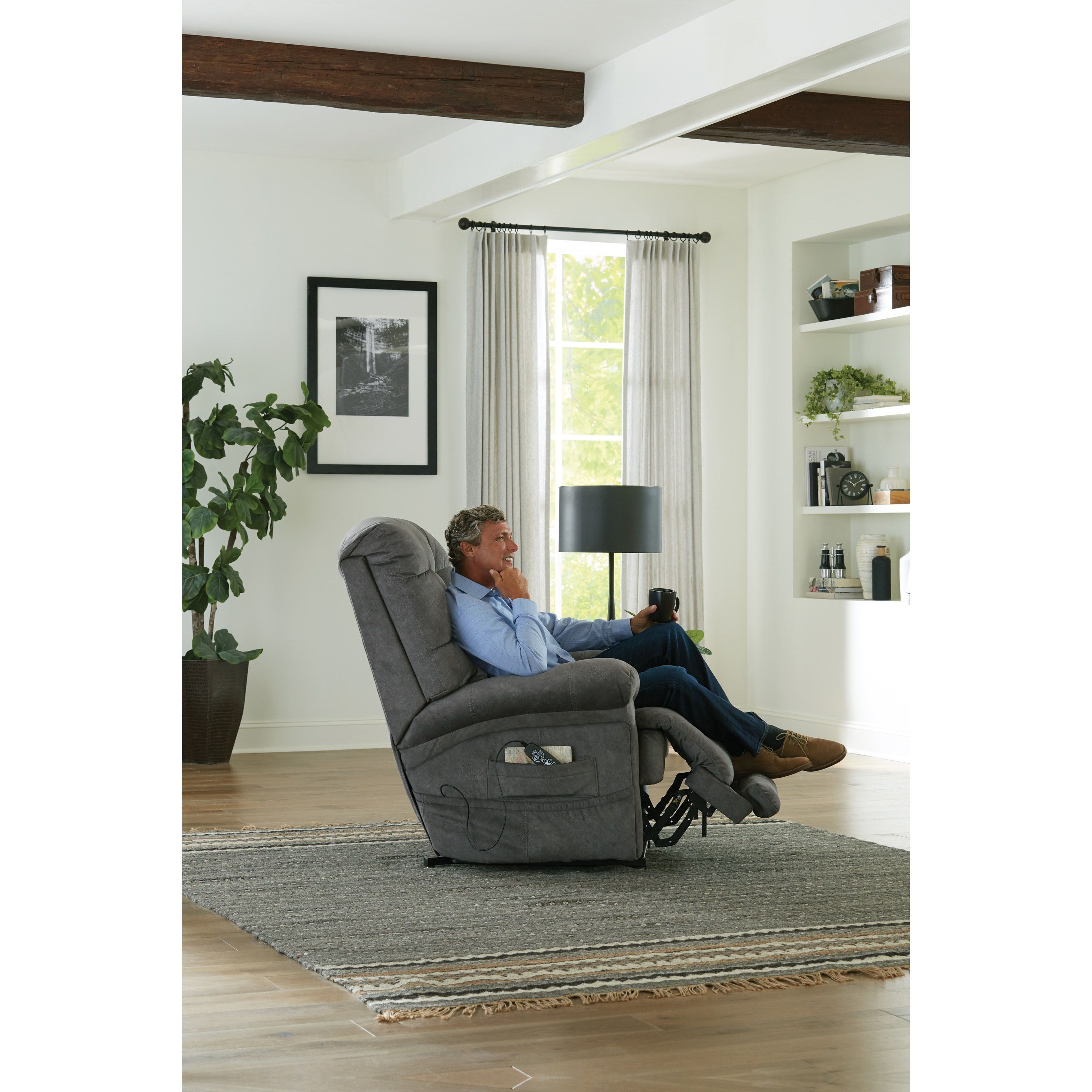 Lift rocker hotsell recliner