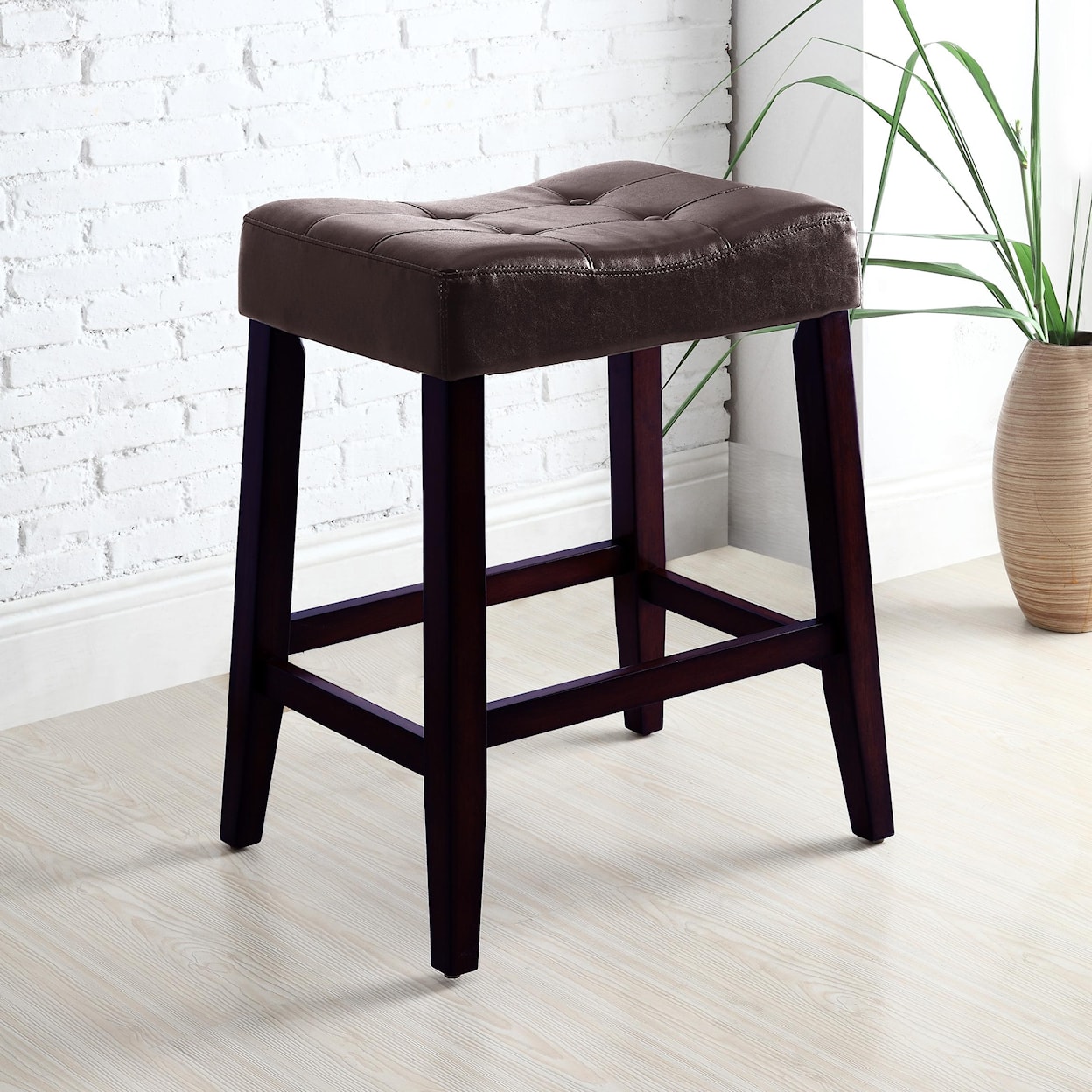 Crown Mark Kent & Portman Saddle Chairs KENT SADDLE ESPRESSO 24" BARSTOOL |