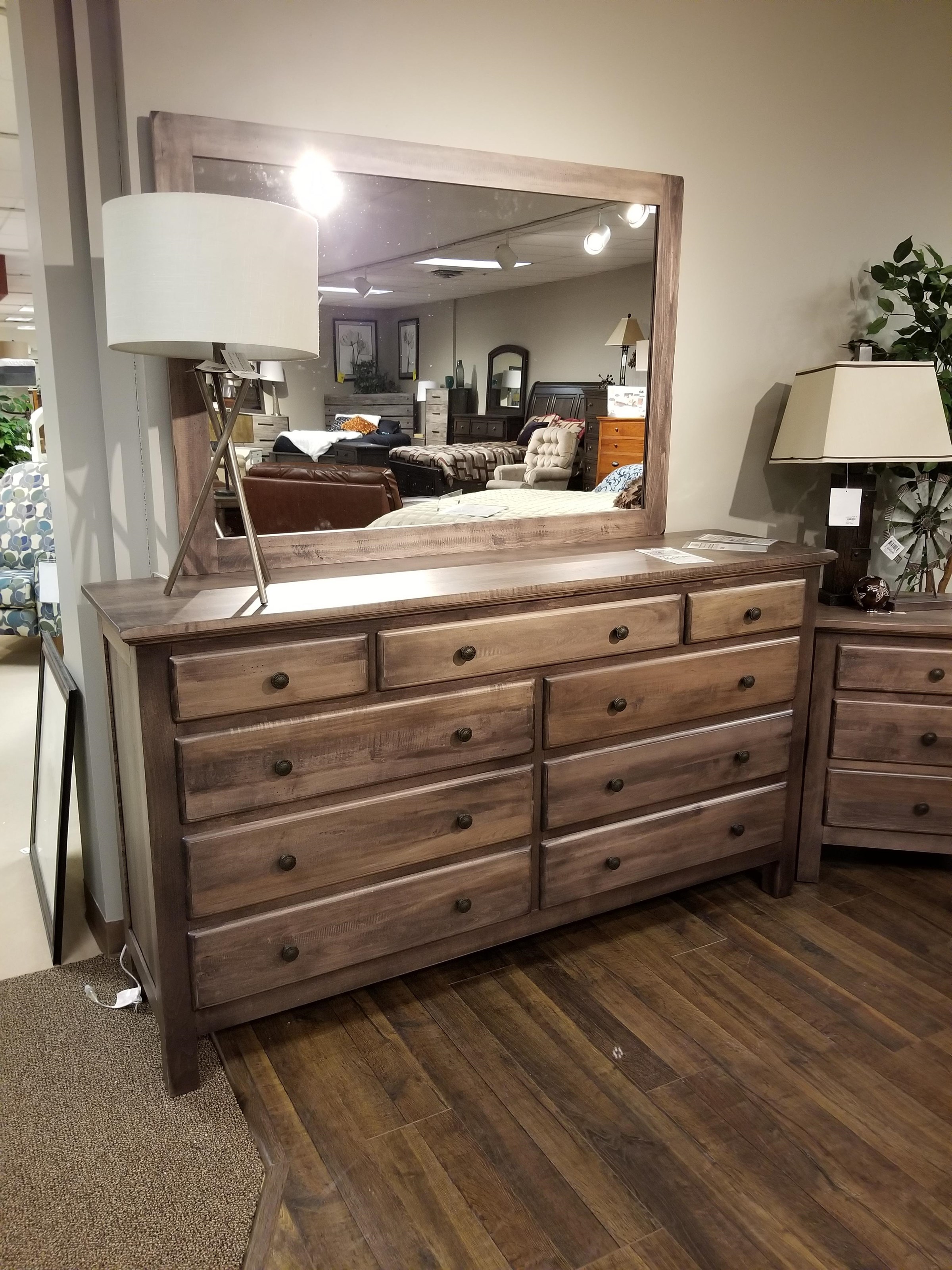 Daniel s Amish Lewiston 17687 9 Drawer Double Dresser VanDrie