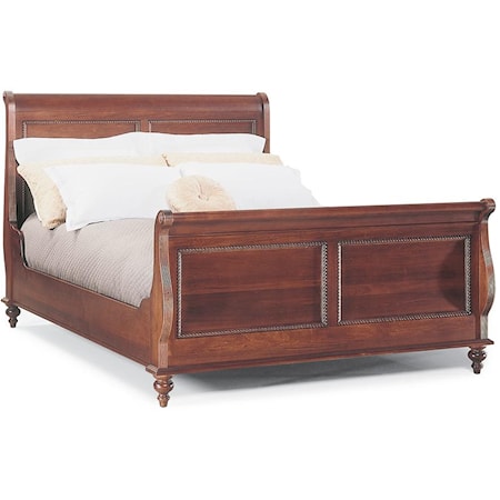 Traditional Queen Sleigh Panel Bed