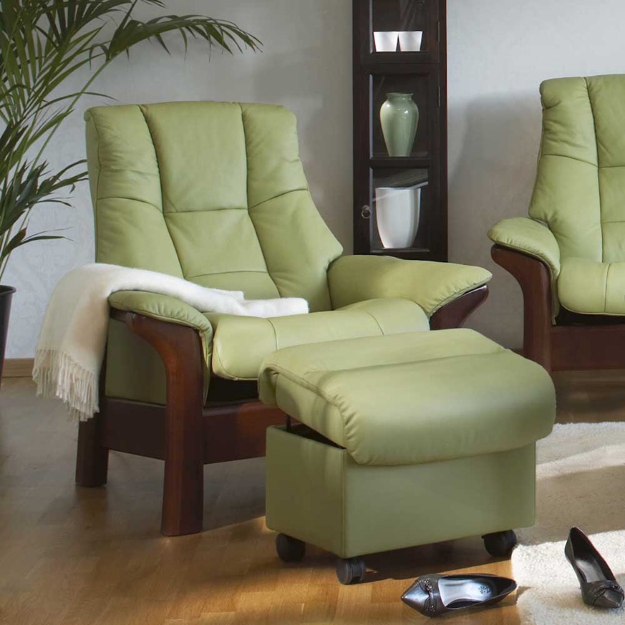 Stressless by Ekornes Stressless Windsor High-Back Reclining Chair