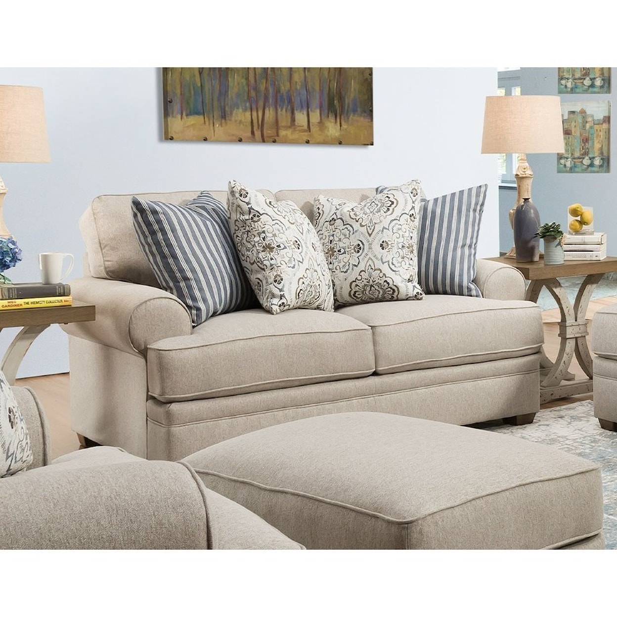 Franklin 915 Anniston Stationary Loveseat