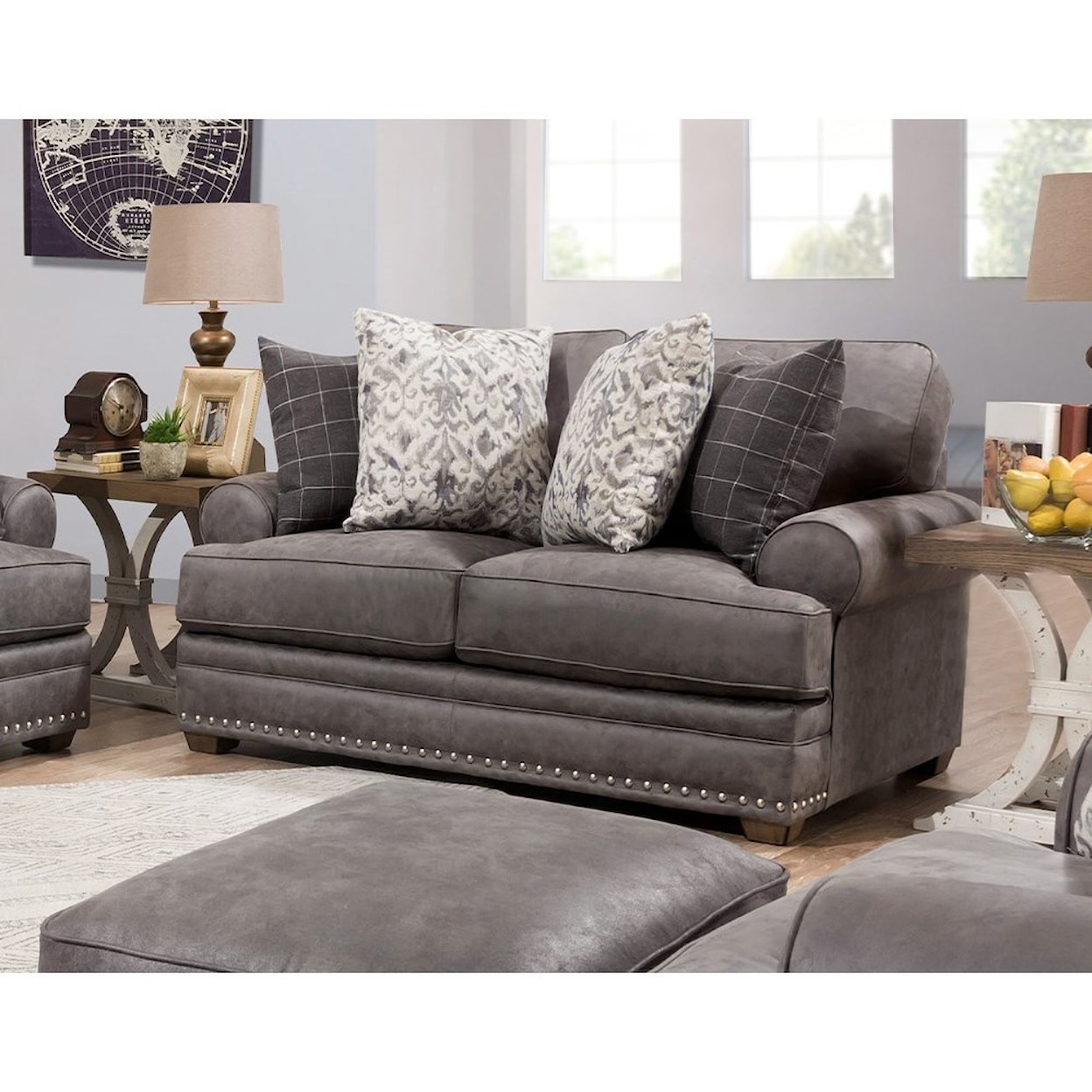 Franklin 914 McClain Stationary Loveseat