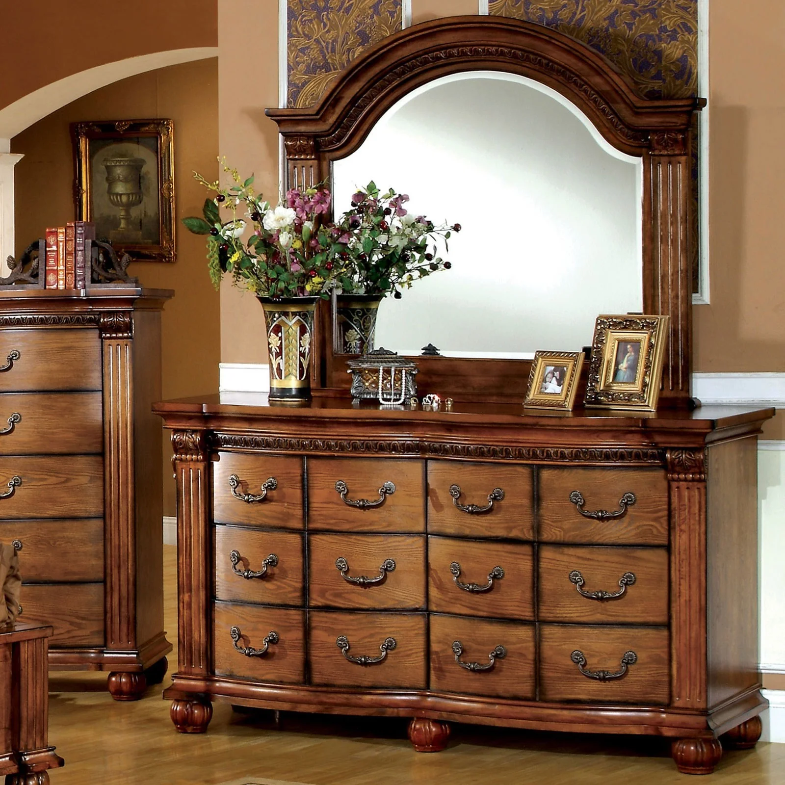 Furniture of America Bellagrand CM7738D Traditional Dresser with Felt