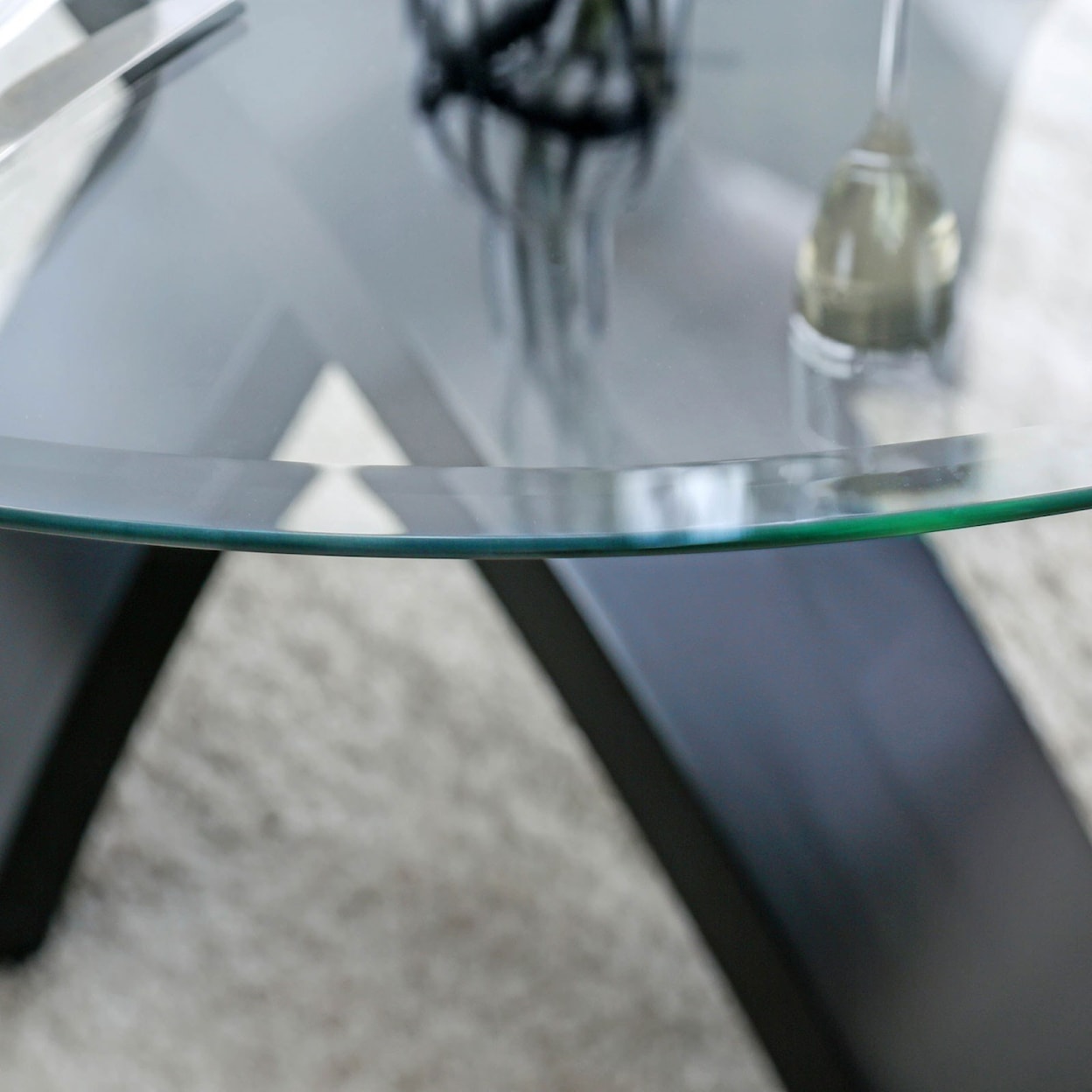 FUSA Jasmin Dining Table