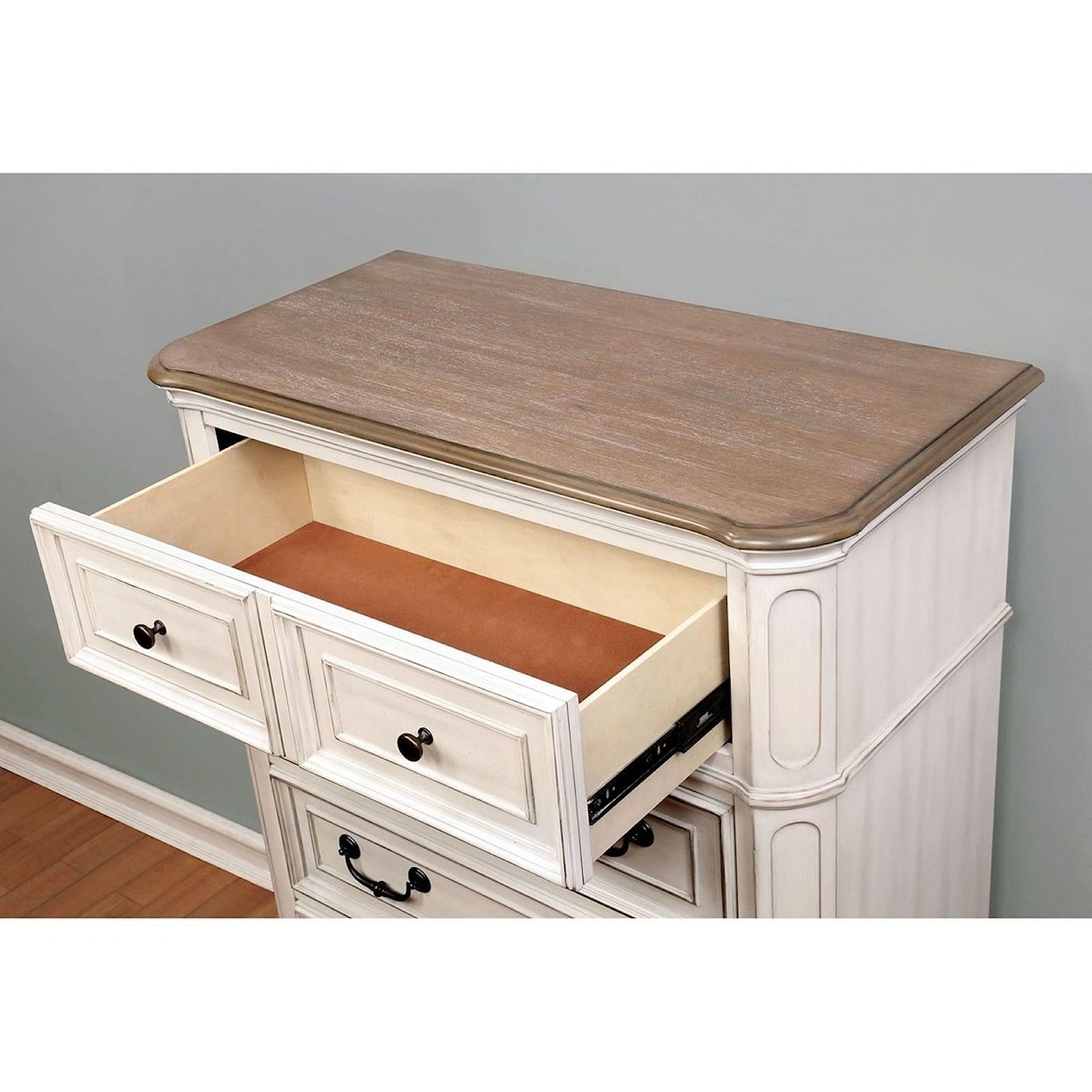 FUSA Pembroke Chest