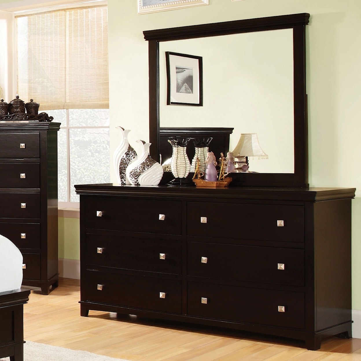 Furniture of America Spruce Dresser