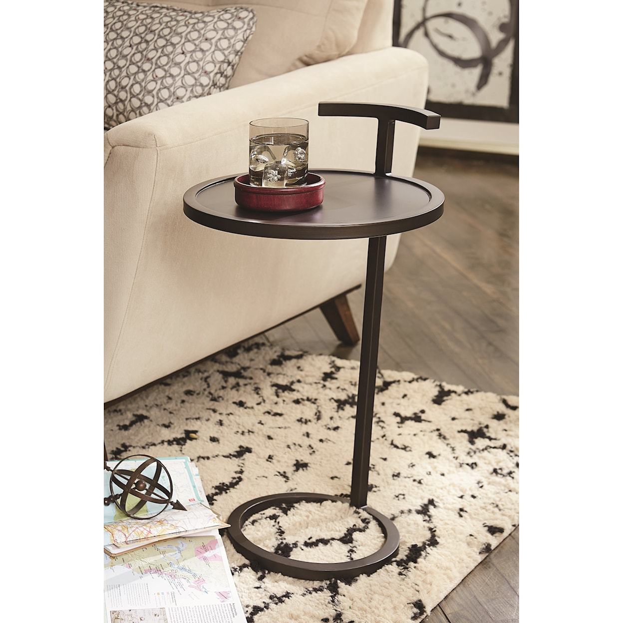 Hammary Hidden Treasures Round Accent Table