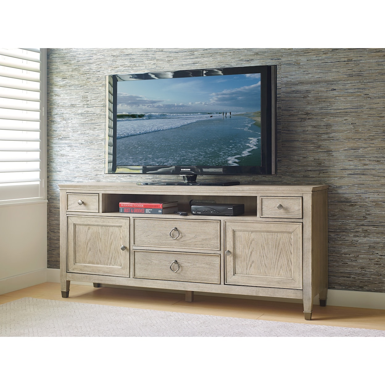 Hammary Vista Biscane Entertainment Console