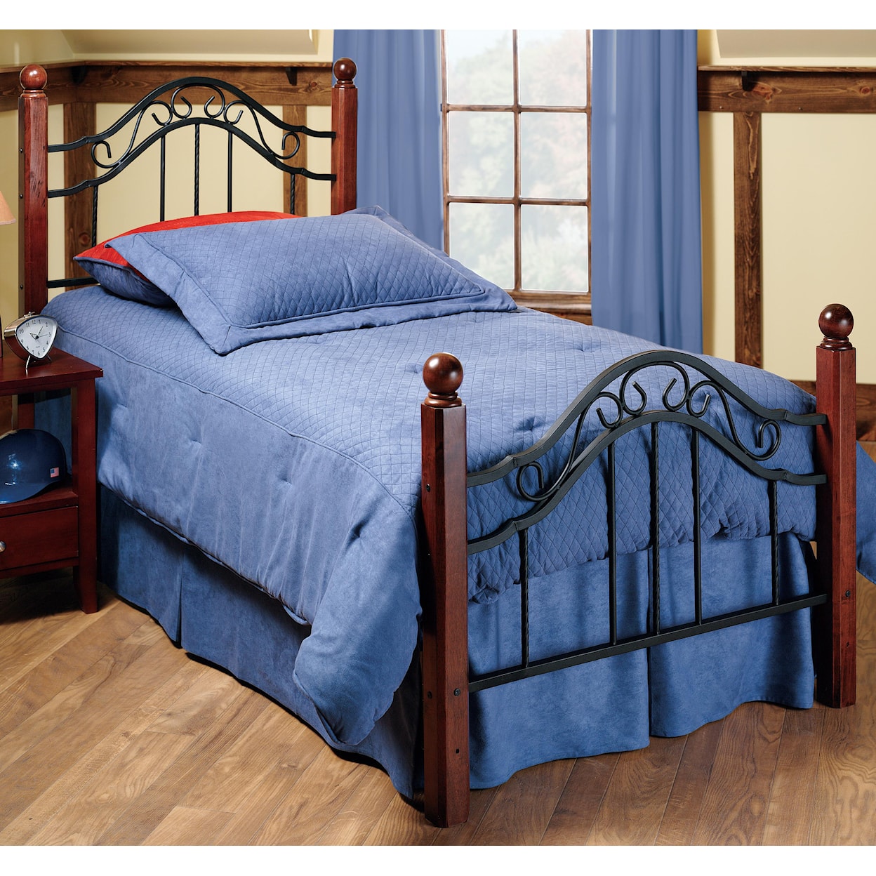 Hillsdale Metal Beds Queen Madison Bed
