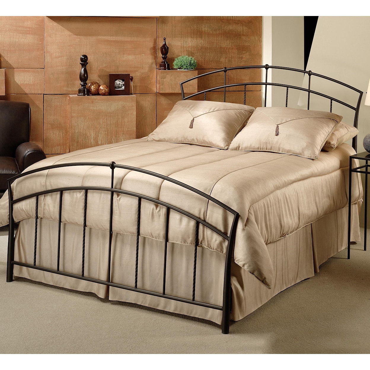 Hillsdale Metal Beds King Vancouver Bed