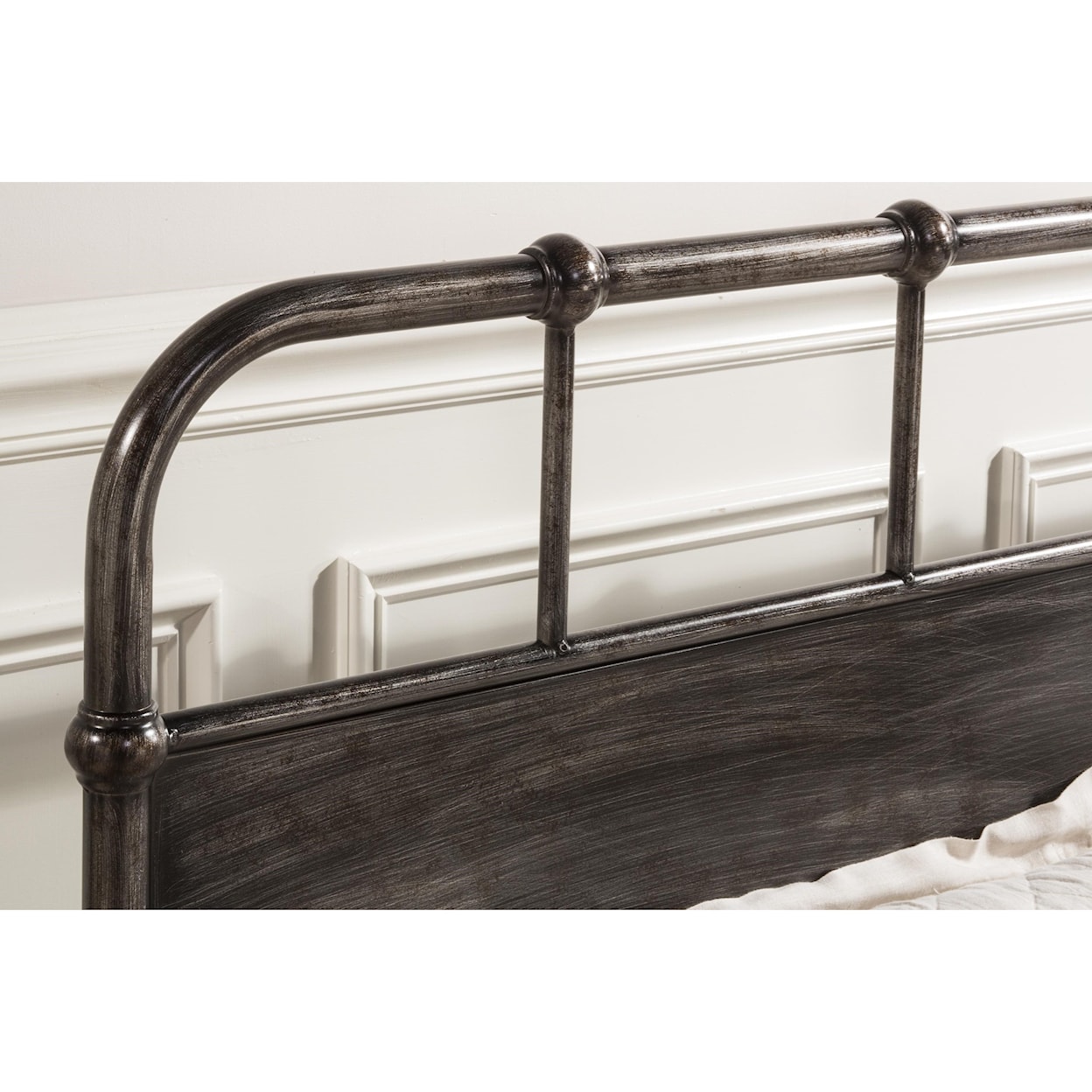 Hillsdale   Grayson Metal King Bed