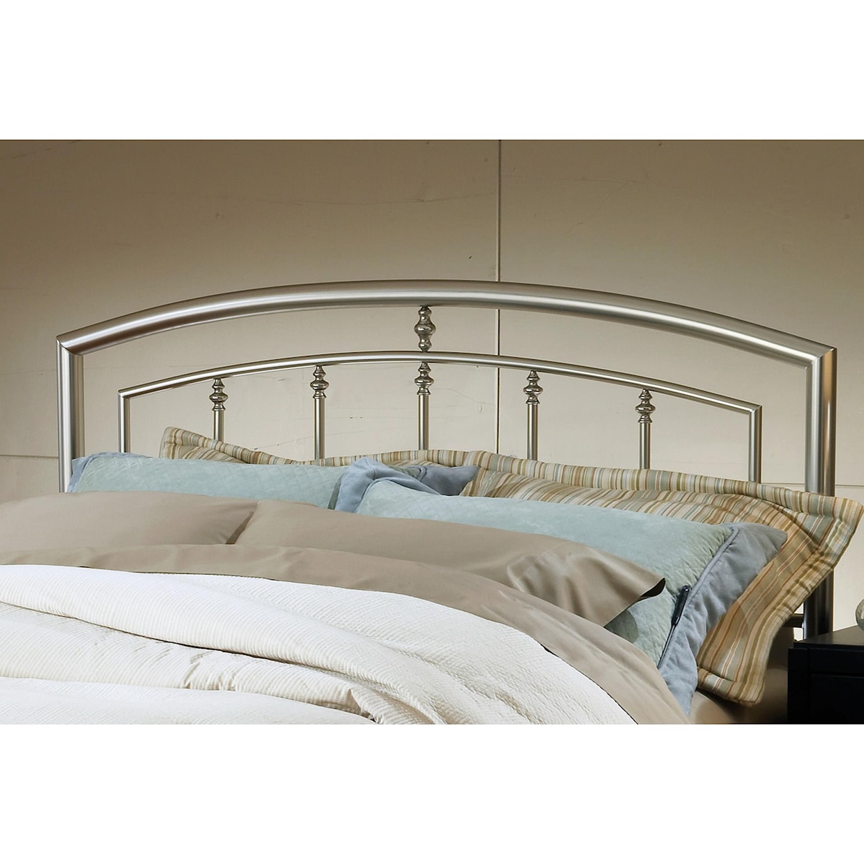 Hillsdale Metal Beds Full/Queen Claudia Headboard with Frame