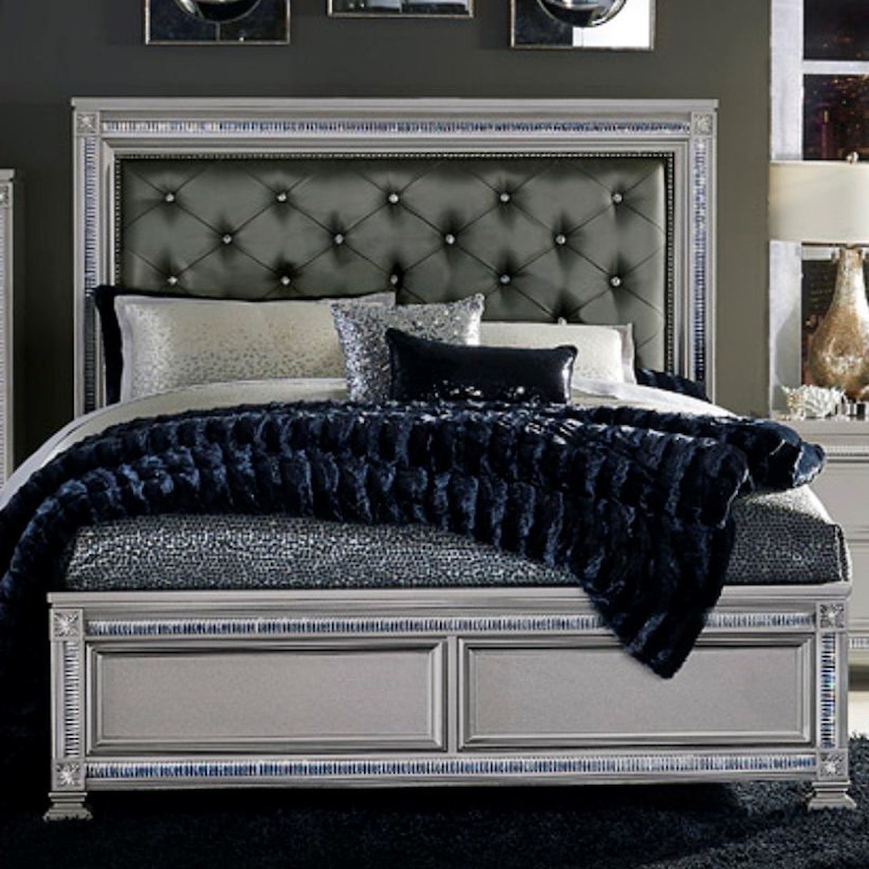 Homelegance 1958 Glam Queen Headboard and Footboard Bed