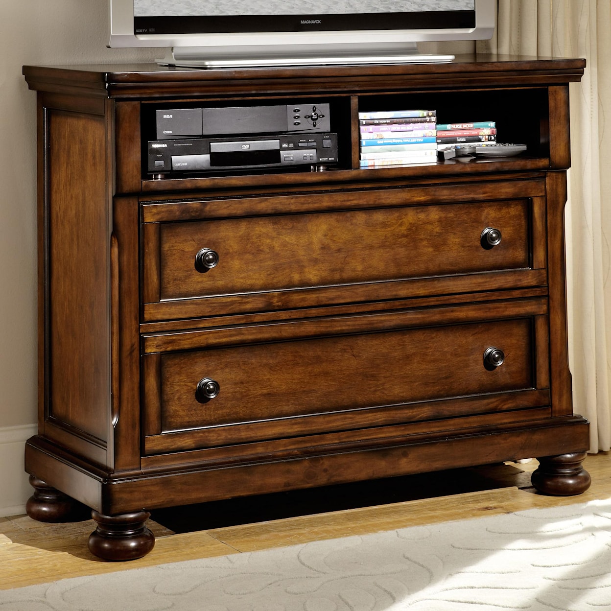 Homelegance Cumberland TV Chest