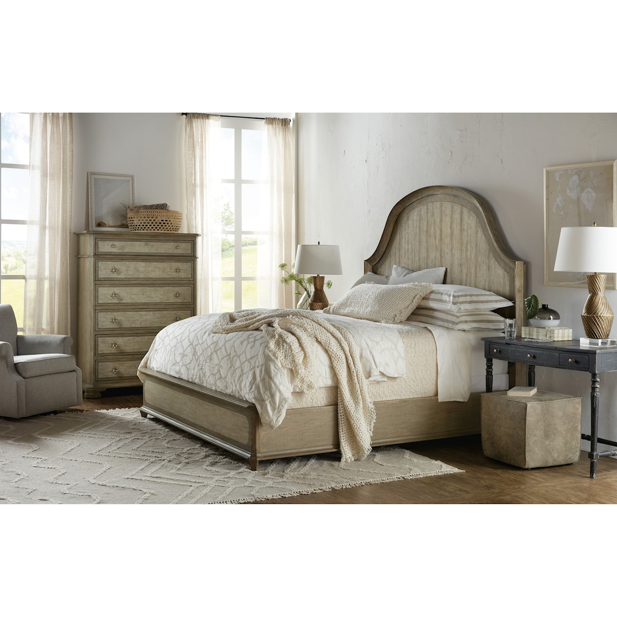 Hooker Furniture Alfresco Lauro Queen Panel Bed