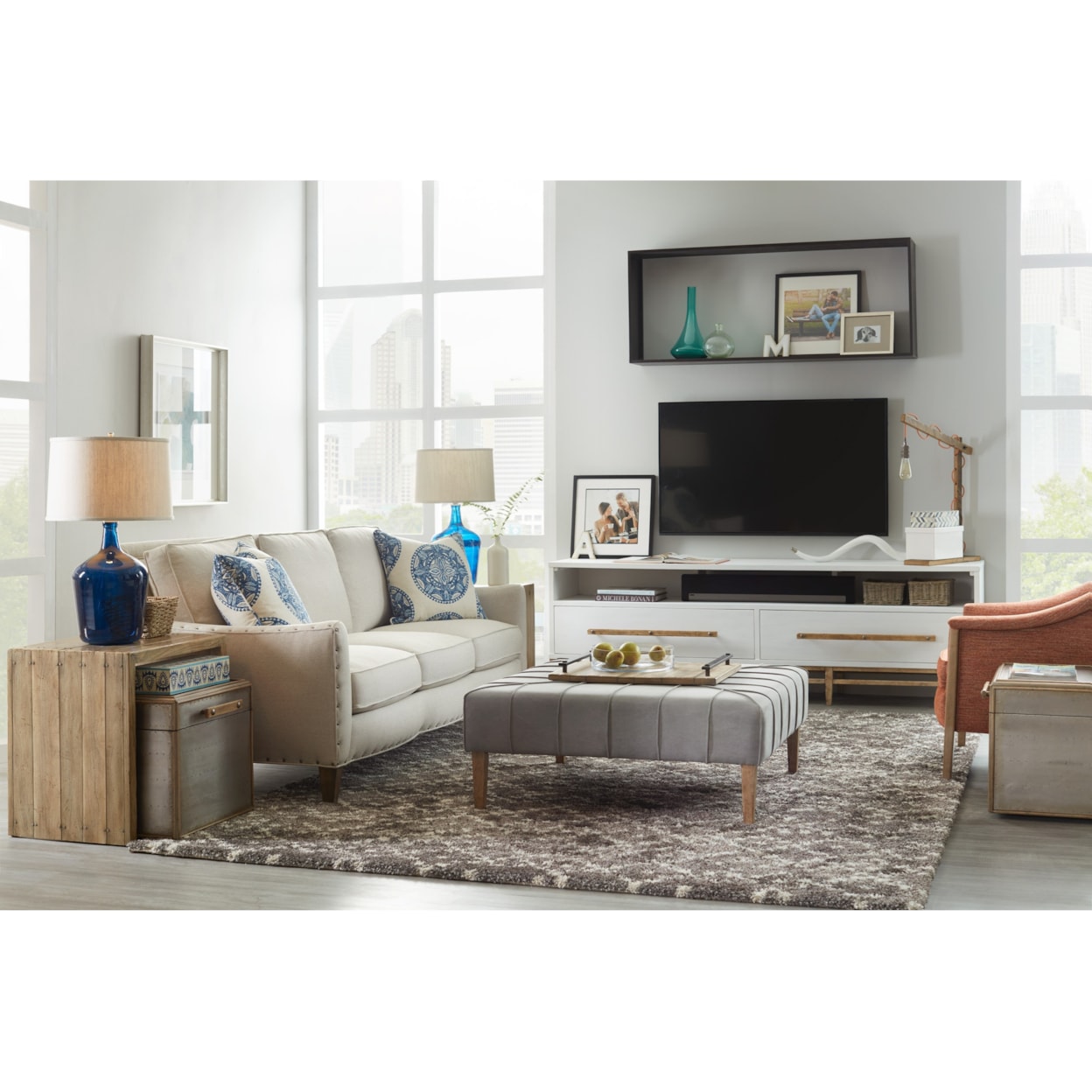 Hooker Furniture American Life-Urban Elevation Low Entertainment Console