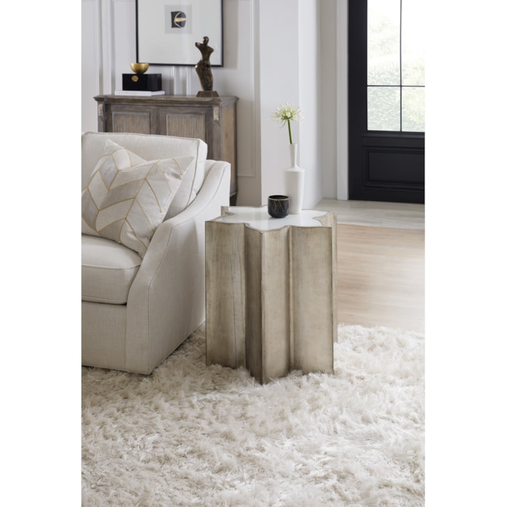 Hooker Furniture Sanctuary 2 End Table