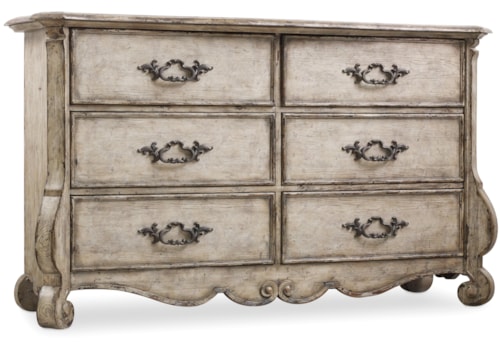 Traditional 6-Drawer Dresser